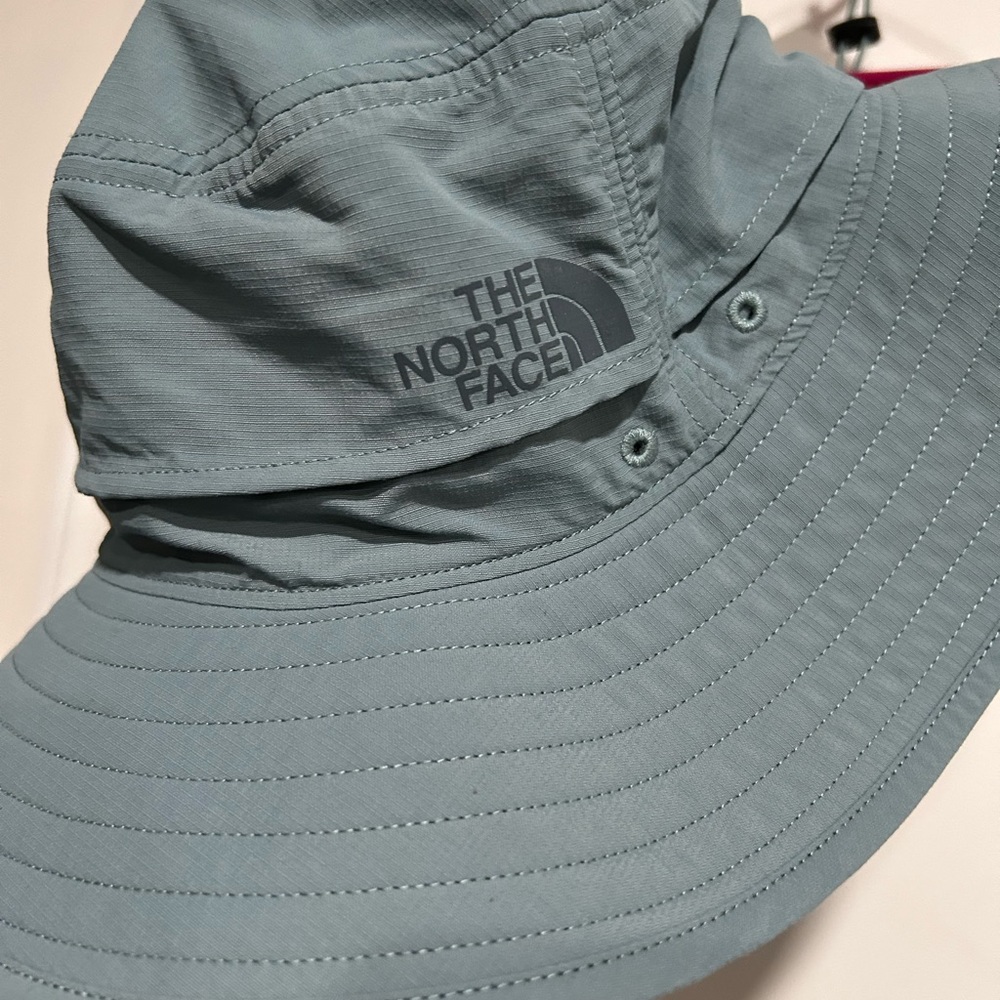 The north face hiking hat